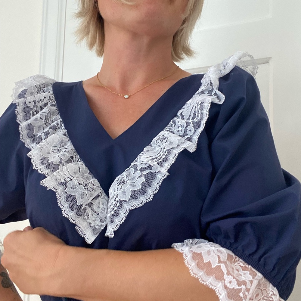 Vintage cowgirl prairie square dancing lace trimmed blouse